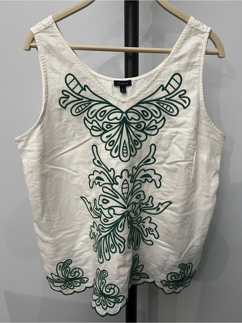Talbots Cream Linen Sleeveless Top with Green Embroidery